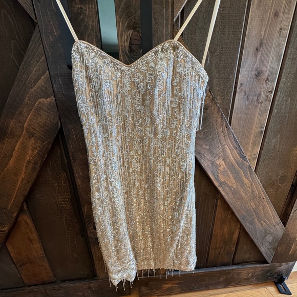 Silver sequence and beaded cocktail dress - Picture 1 of 3